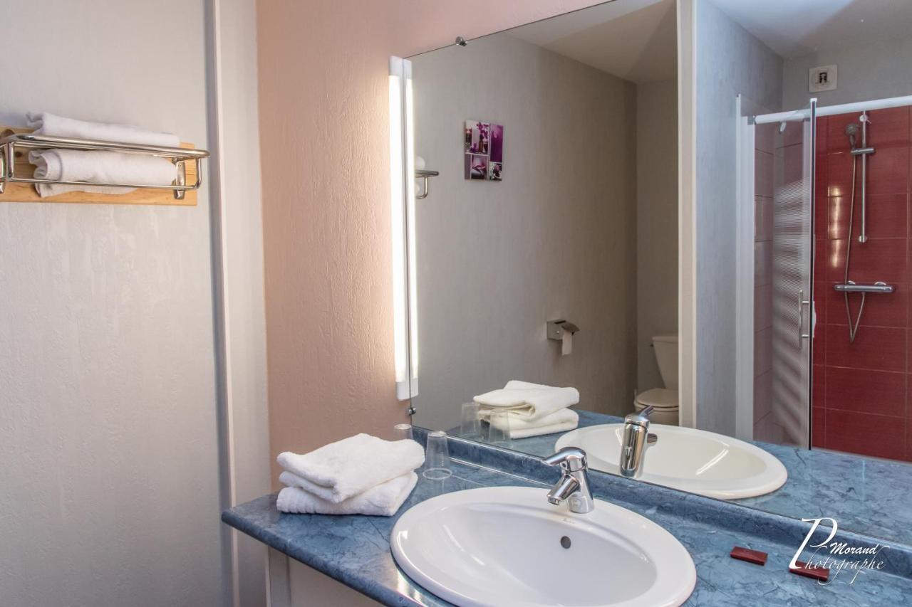 Hotel Azur Saint Junien Cit'Hotel מראה חיצוני תמונה