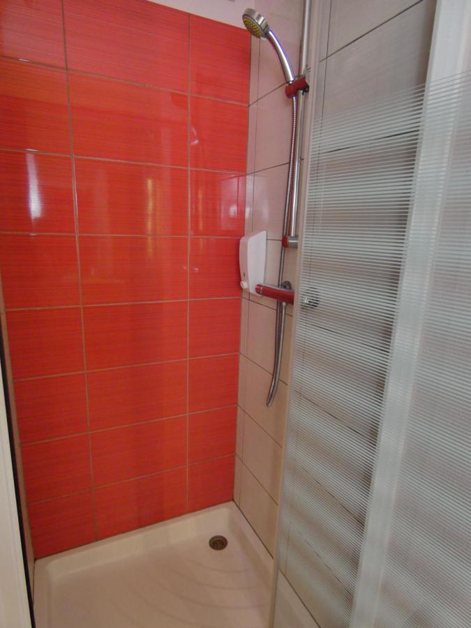 Hotel Azur Saint Junien Cit'Hotel מראה חיצוני תמונה